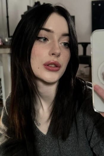 Full leaked Evalunna private photo