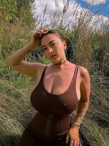 Full leaked Evamarmella private photo