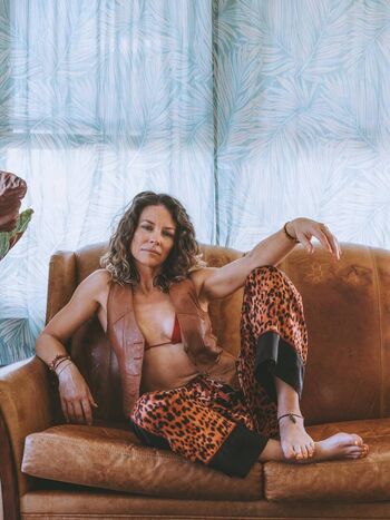 Full leaked Evangeline lilly private photo