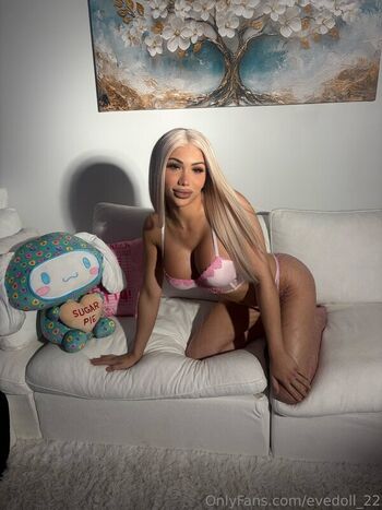 Full leaked Eve doll private photo