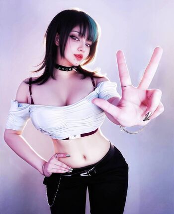 Full leaked Evelinaava page private photo