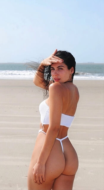 Full leaked Evellyn arpini private photo