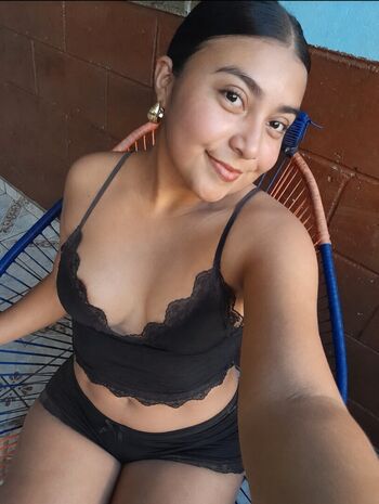 Full leaked Evelyn private photo