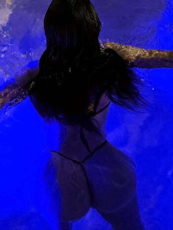 Full leaked Evelyn p v page private photo