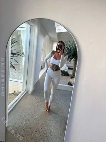 Full leaked Evelynuncovered private photo