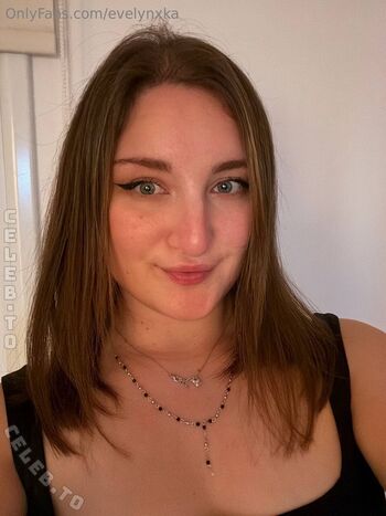 Full leaked Evelynxka page private photo