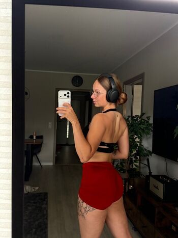 Full leaked Eviesplayground private photo
