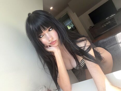 Full leaked Evievoss private photo