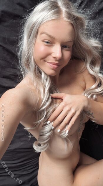 exclusive_ella