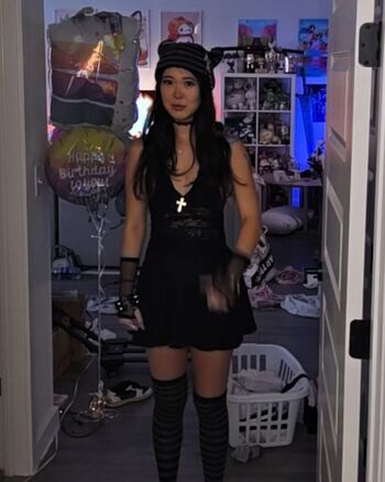 Full leaked Extraemily page private photo