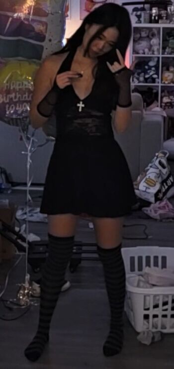 Full leaked Extraemily page private photo