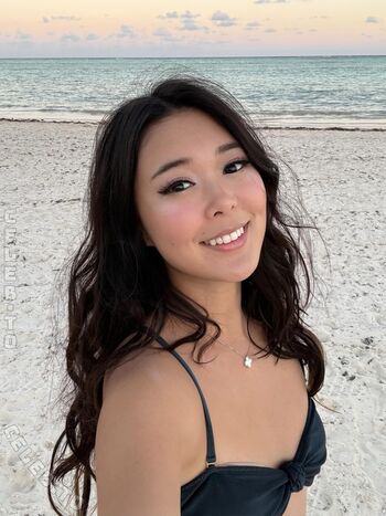 Full leaked Extraemily private photo