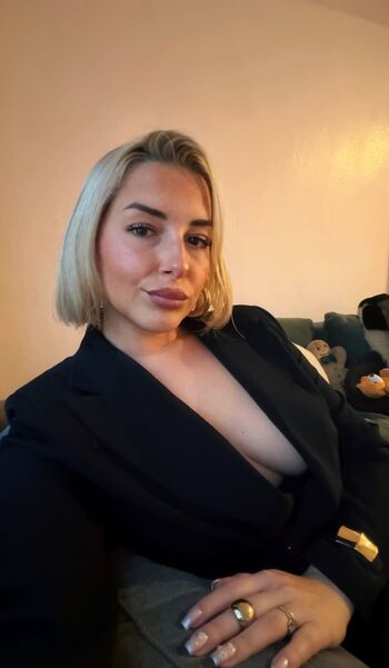Full leaked Ezgi ergenc private photo
