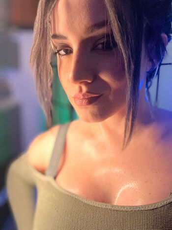 Ezy Summers Cosplay