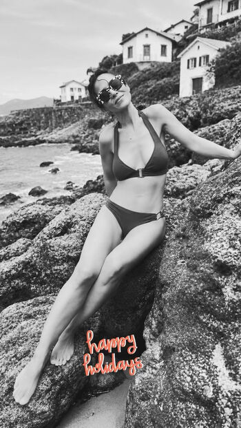 Full leaked Fabienne carrat private photo