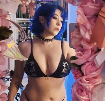 Full leaked Faetrouble private photo