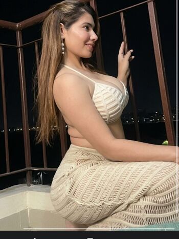 Full leaked Farha rizvi private photo