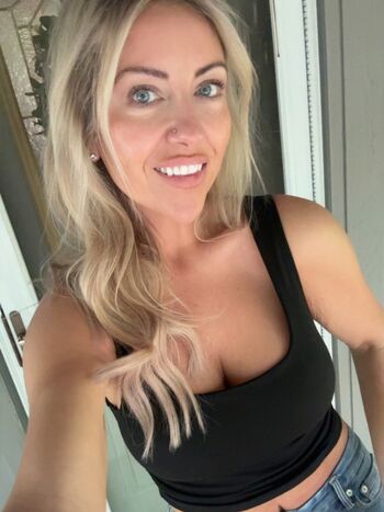 Full leaked Farmerkell private photo