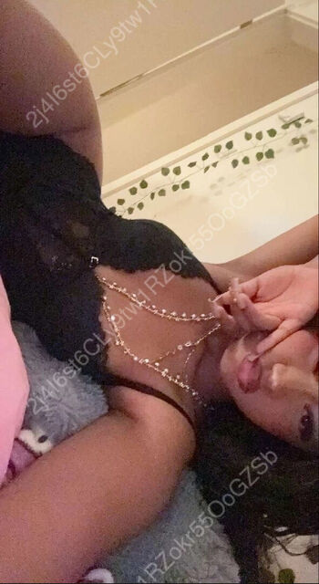 Full leaked Fatimavsb private photo