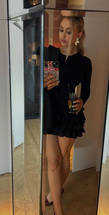 Full leaked Fayehanson private photo