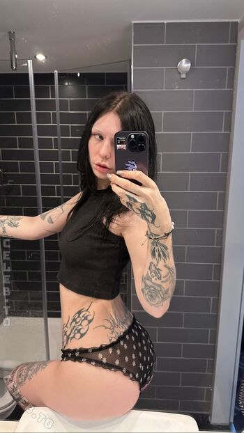Full leaked Fckuall private photo
