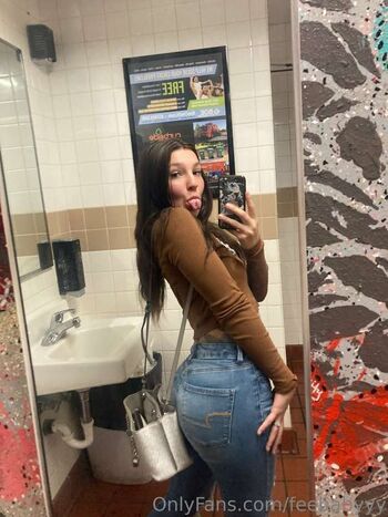 Full leaked Feebabyyy private photo