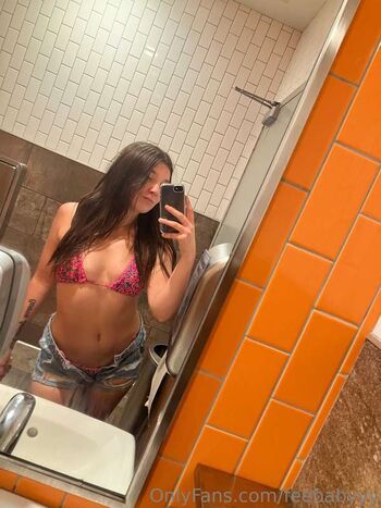 Full leaked Feebabyyy private photo