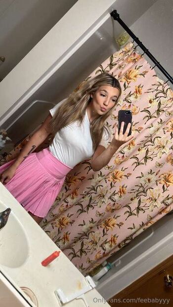 Full leaked Feebabyyy private photo
