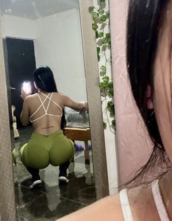 Full leaked Feersshii private photo