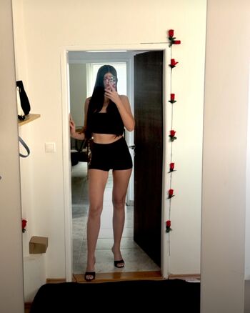 Full leaked Feetbycheeky private photo