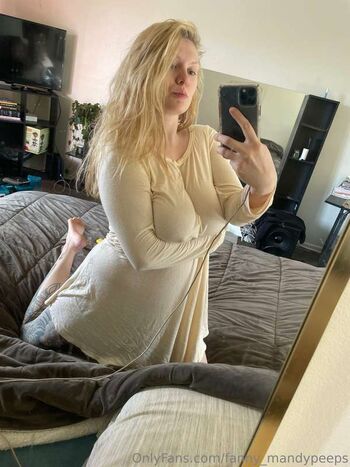 Full leaked Fefeesfannypeeps private photo