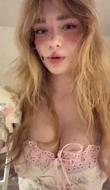 Full leaked Felinenyaa page private photo