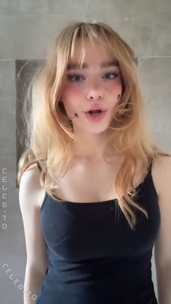 Full leaked Felinenyaa page private photo