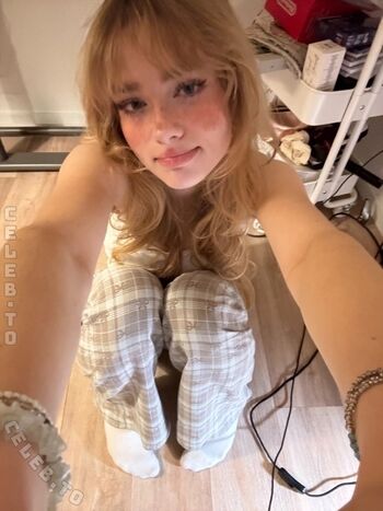 Full leaked Felinenyaa page private photo