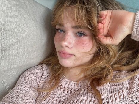 Full leaked Felinenyaa private photo