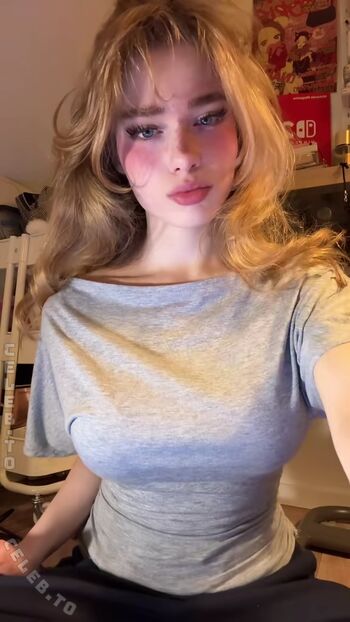 Full leaked Felinenyaa private photo