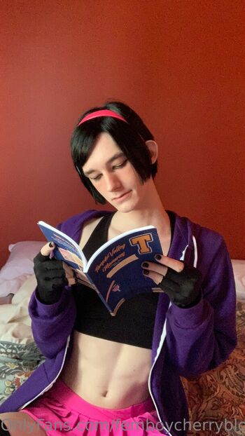 Full leaked Femboycherryblossom private photo
