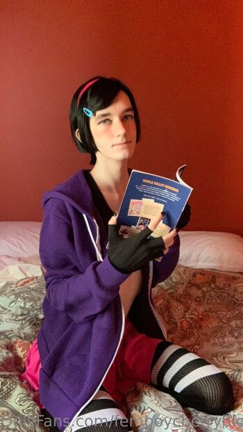 Full leaked Femboycherryblossom private photo
