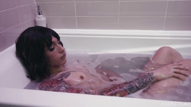 Full leaked Femboyish page private photo
