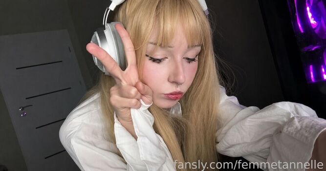 Full leaked Femmetannelle private photo