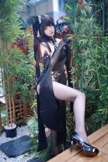 Full leaked Fengmaoss page private photo