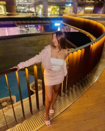 Full leaked Fernandamamiii private photo