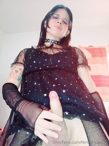 Full leaked Fernydarkmoon private photo