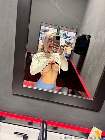 Full leaked Ferrarijay private photo
