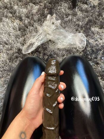 Full leaked Fetish queen private photo