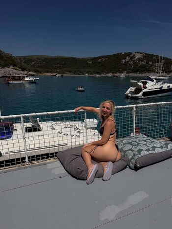 Full leaked Fidan atalay private photo