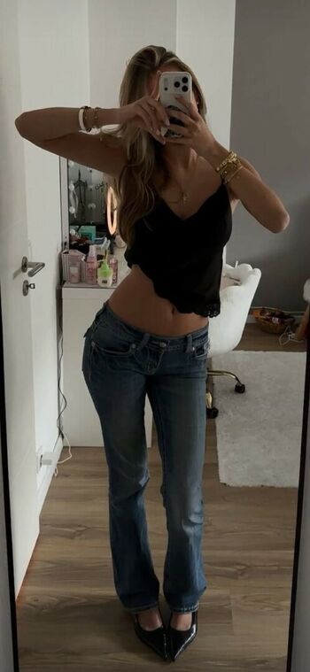 Full leaked Finja hnb private photo