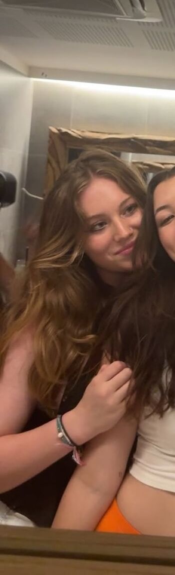 Full leaked Fiona marais page private photo