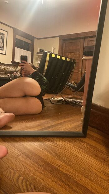 Full leaked Fishtank private photo