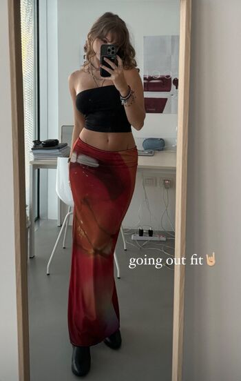 Full leaked Fitbyalx private photo